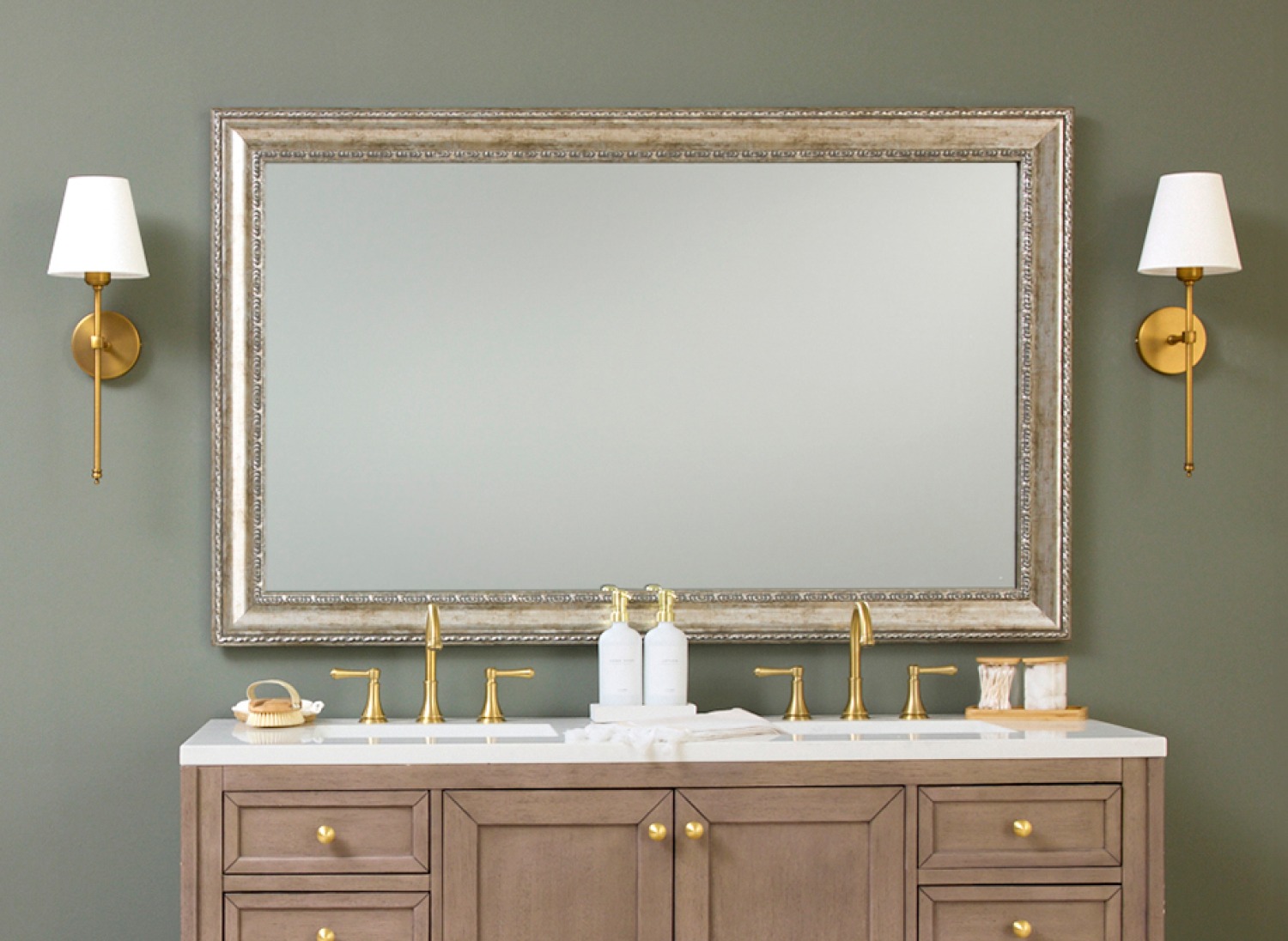 Benefits of Using MirrorMate Frames for Your Home Decor