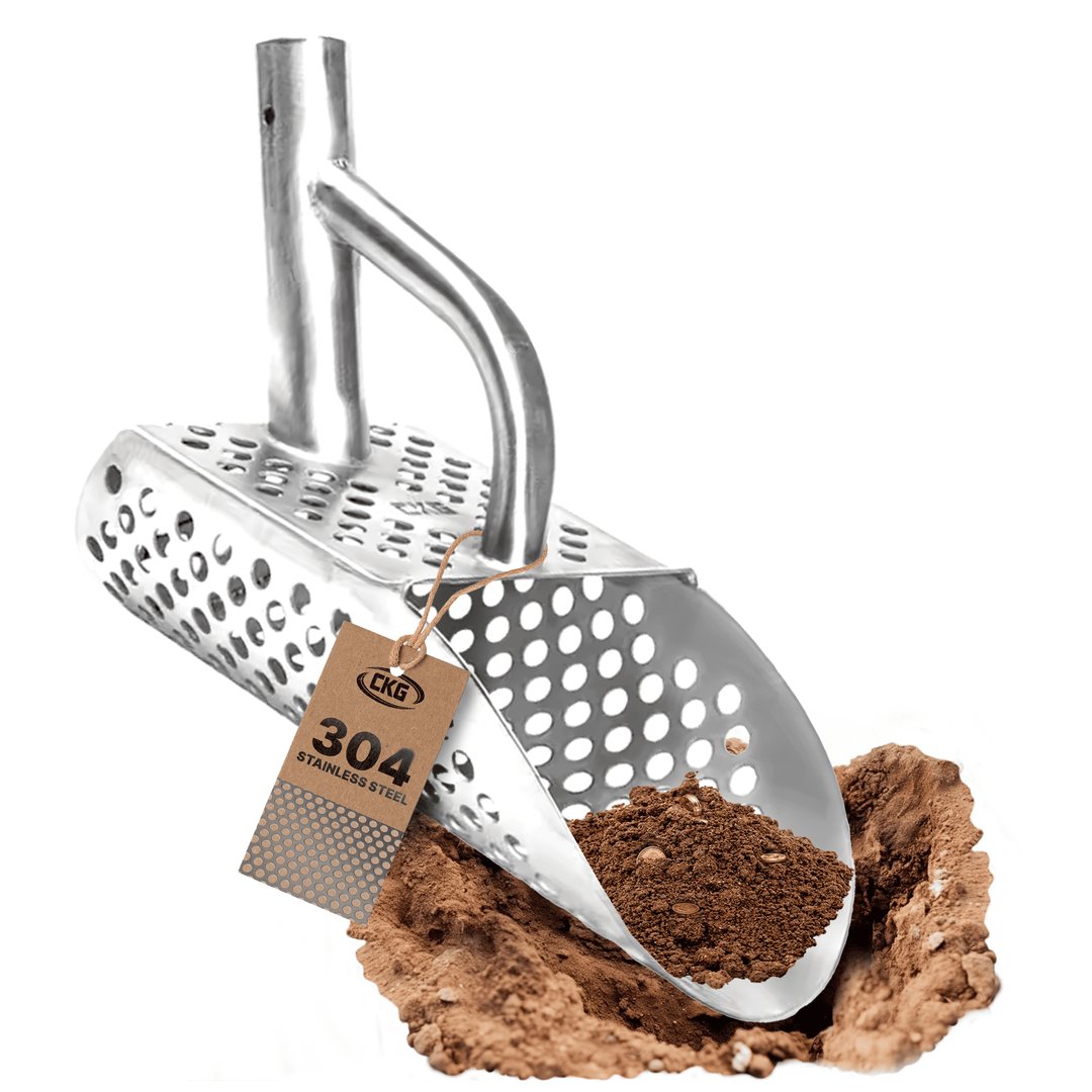 CKG Universal Sand Scoop - compact travel metal detecting scoop reviewed